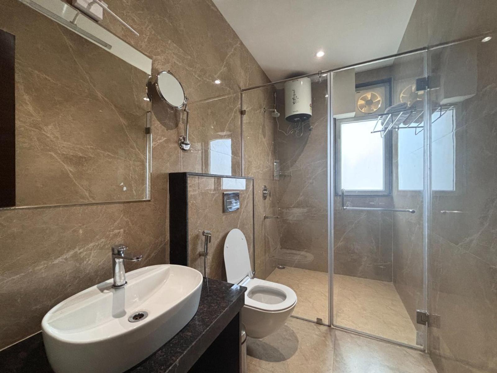 Rohika Aau-Igh Hotel Gauháti Kültér fotó